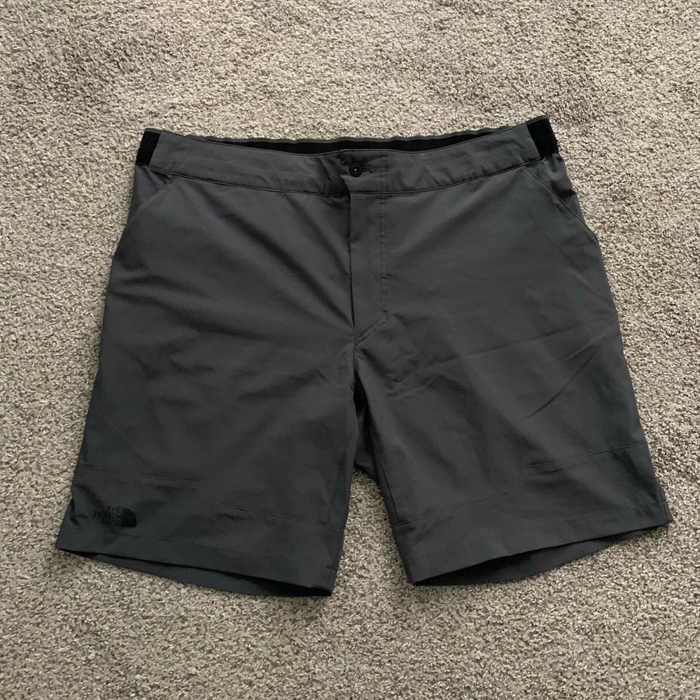 North Face Shorts 🏔️